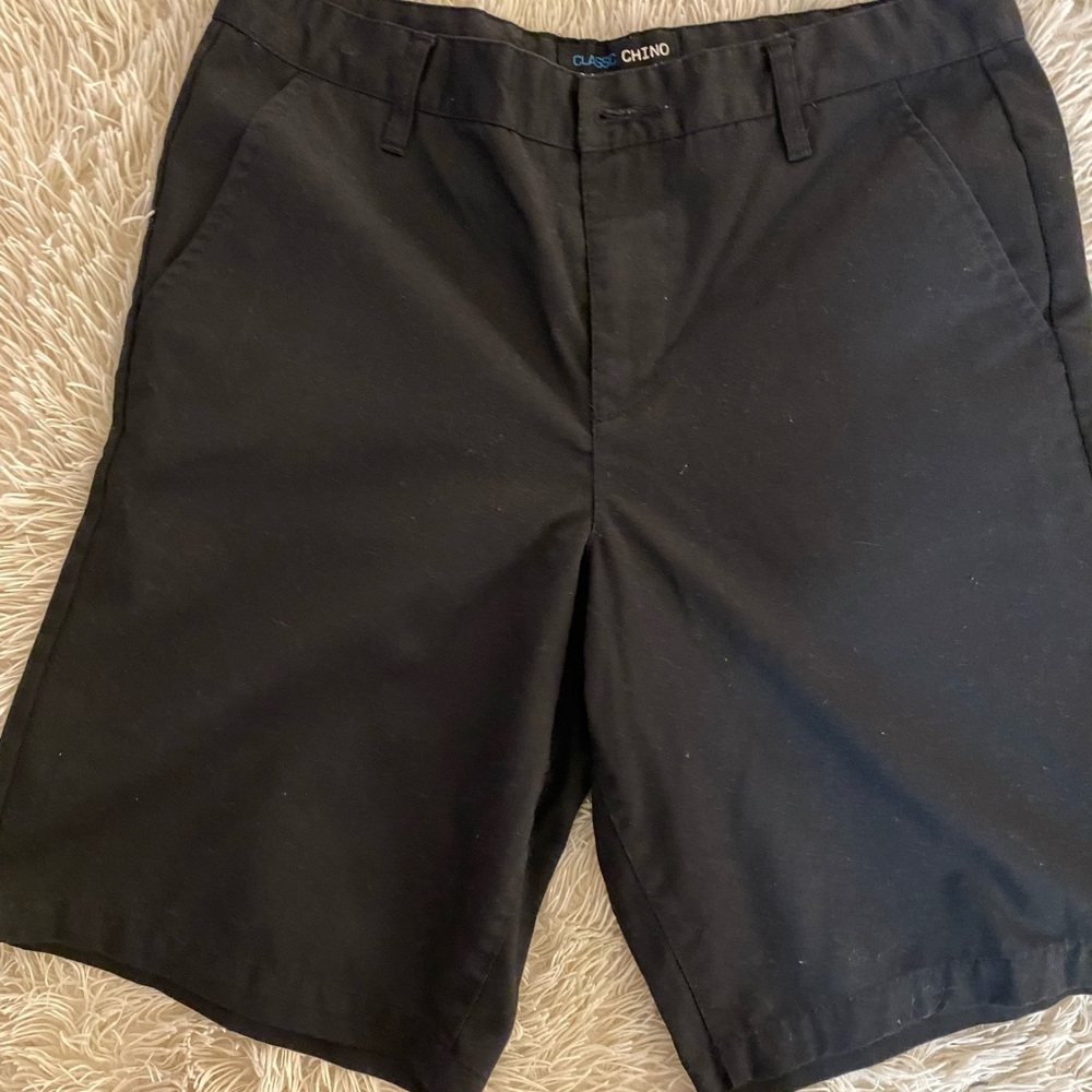 Men’s size 32 black shorts!